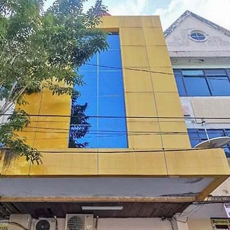 Отель Good Sleep Balikpapan Mitra Reddoorz Экстерьер фото