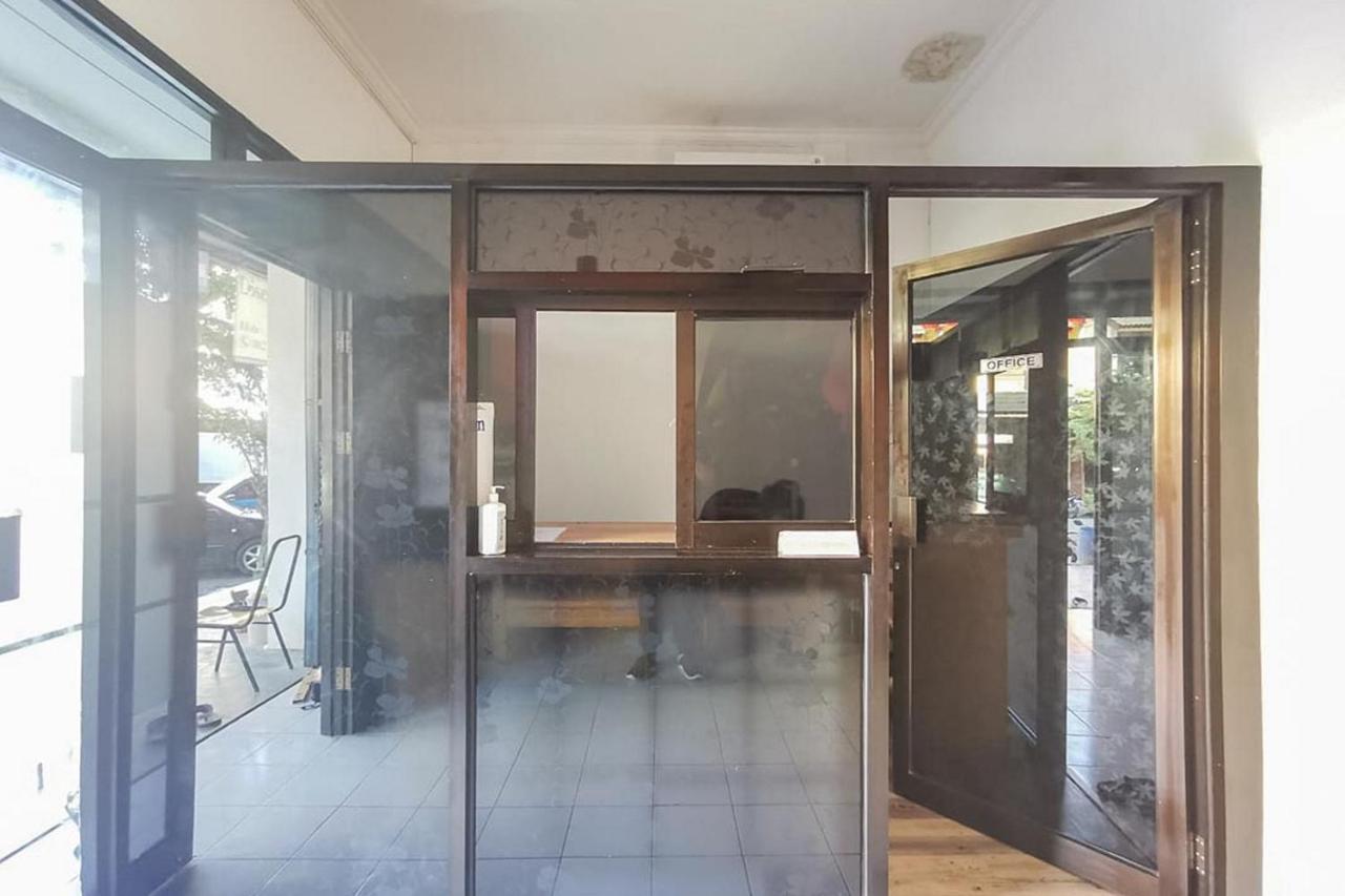 Отель Good Sleep Balikpapan Mitra Reddoorz Экстерьер фото