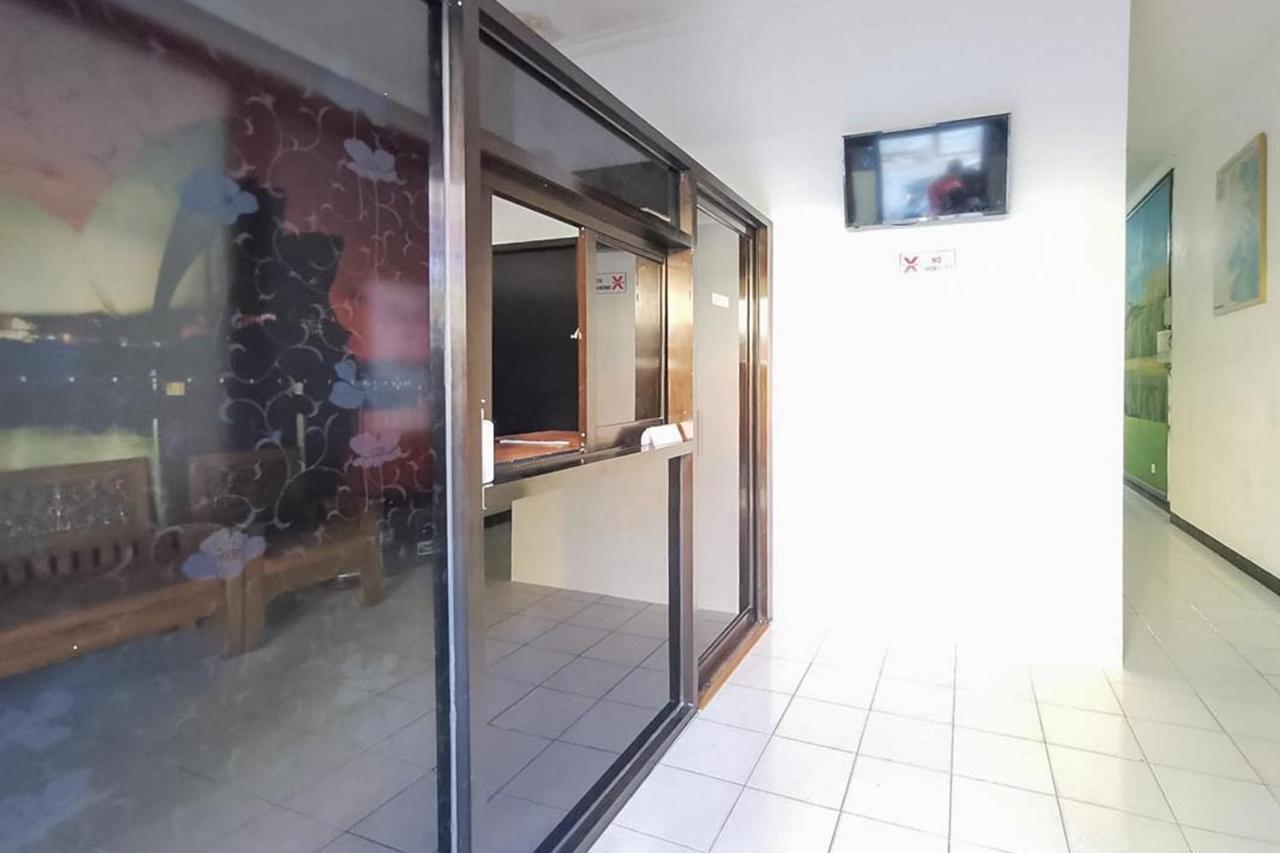 Отель Good Sleep Balikpapan Mitra Reddoorz Экстерьер фото